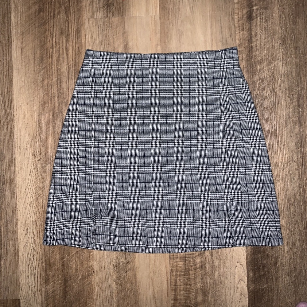 BNWOT brandy melville grey plaid cara mini skirt